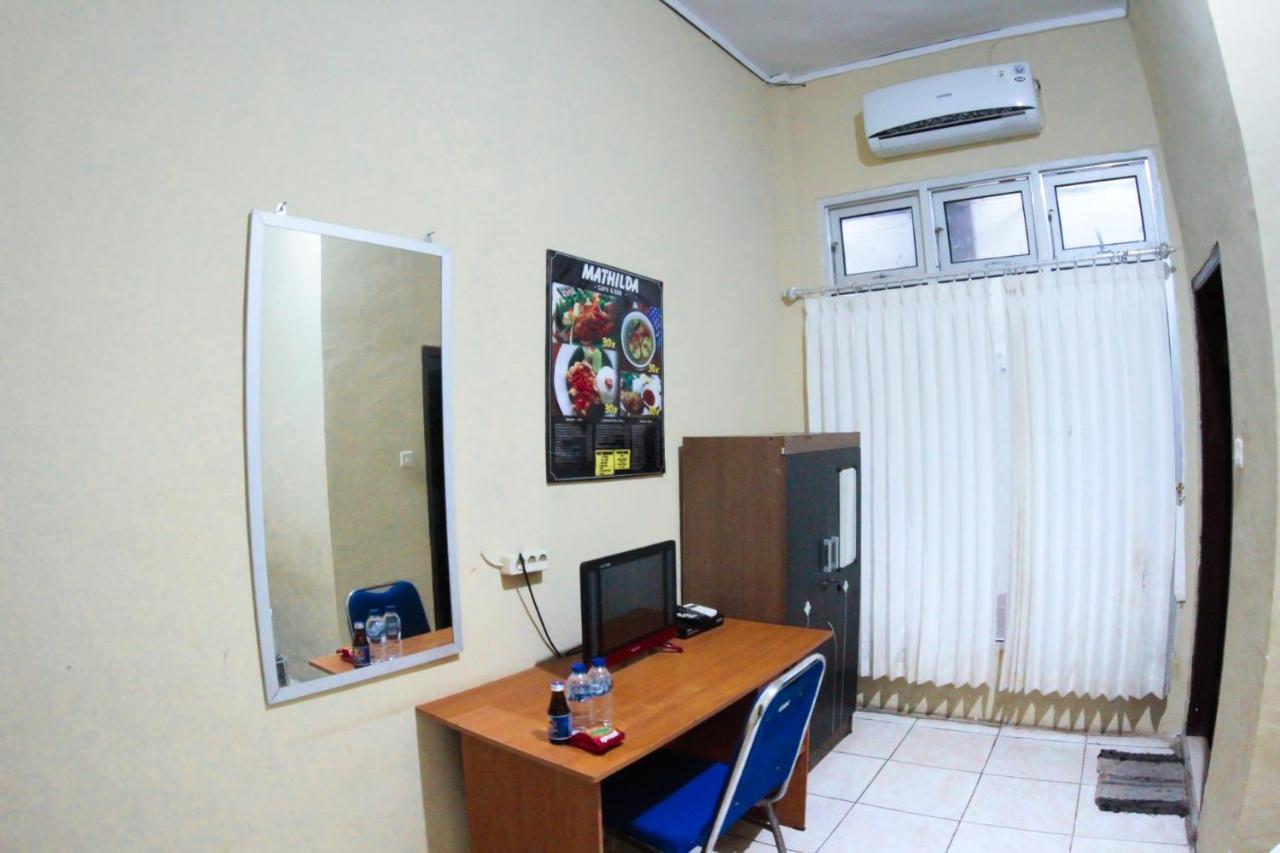 Hotel Mathilda Maumere Dış mekan fotoğraf