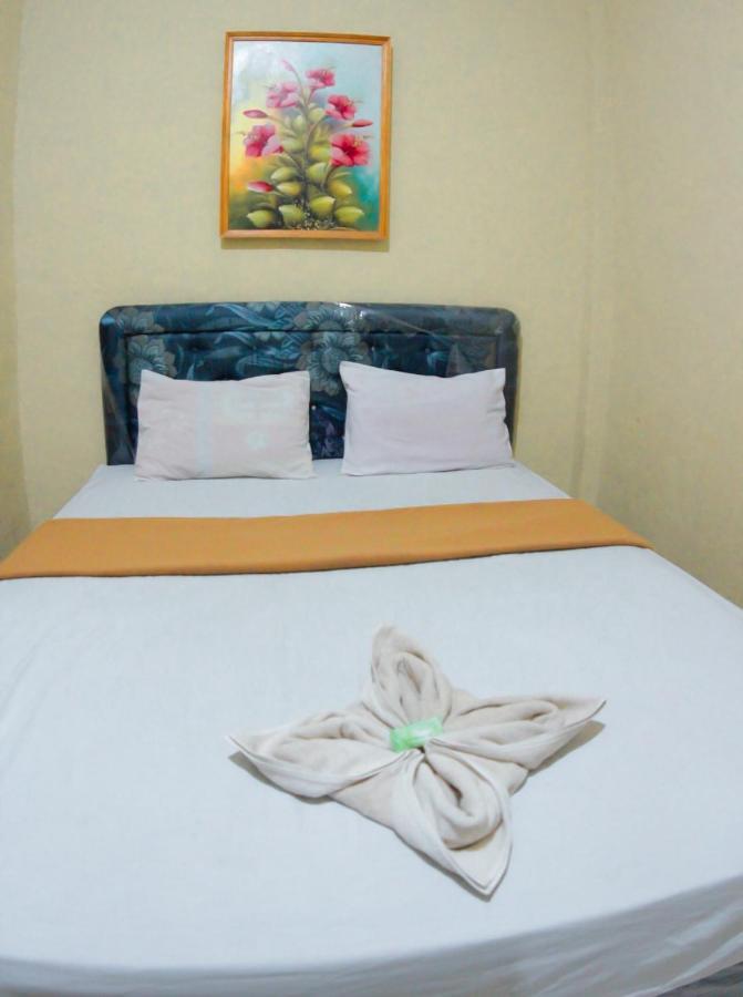 Hotel Mathilda Maumere Dış mekan fotoğraf