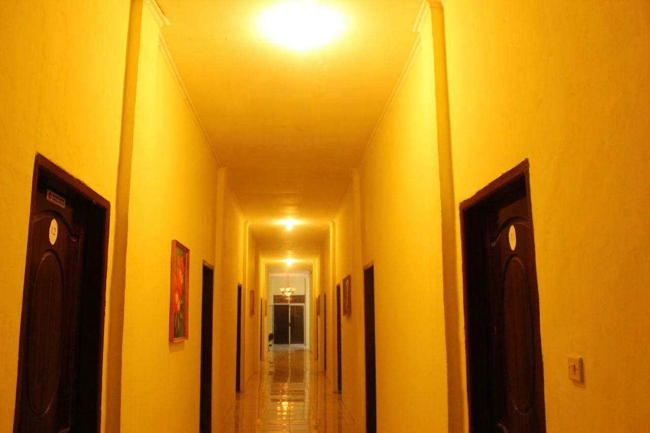 Hotel Mathilda Maumere Dış mekan fotoğraf