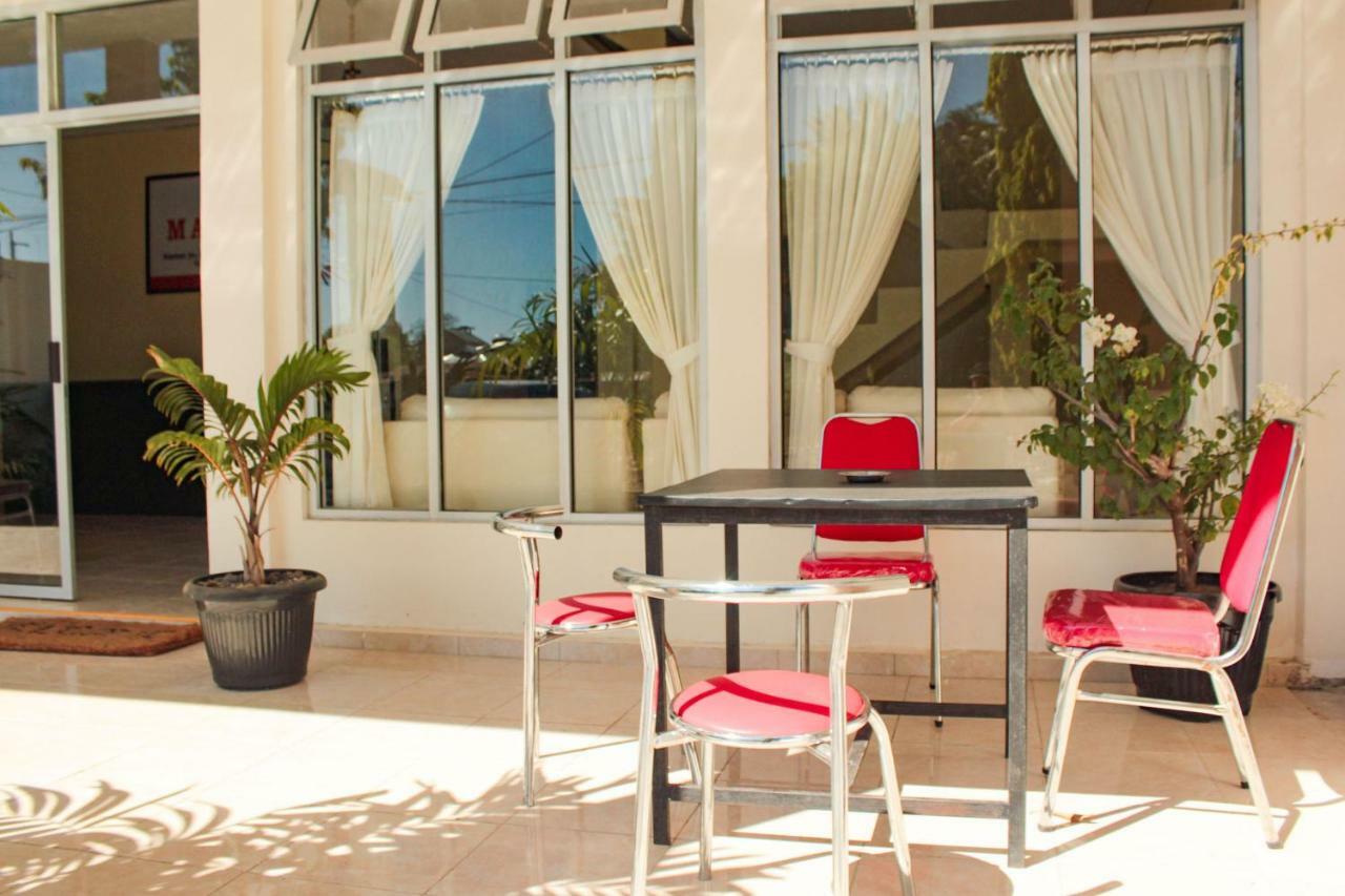 Hotel Mathilda Maumere Dış mekan fotoğraf